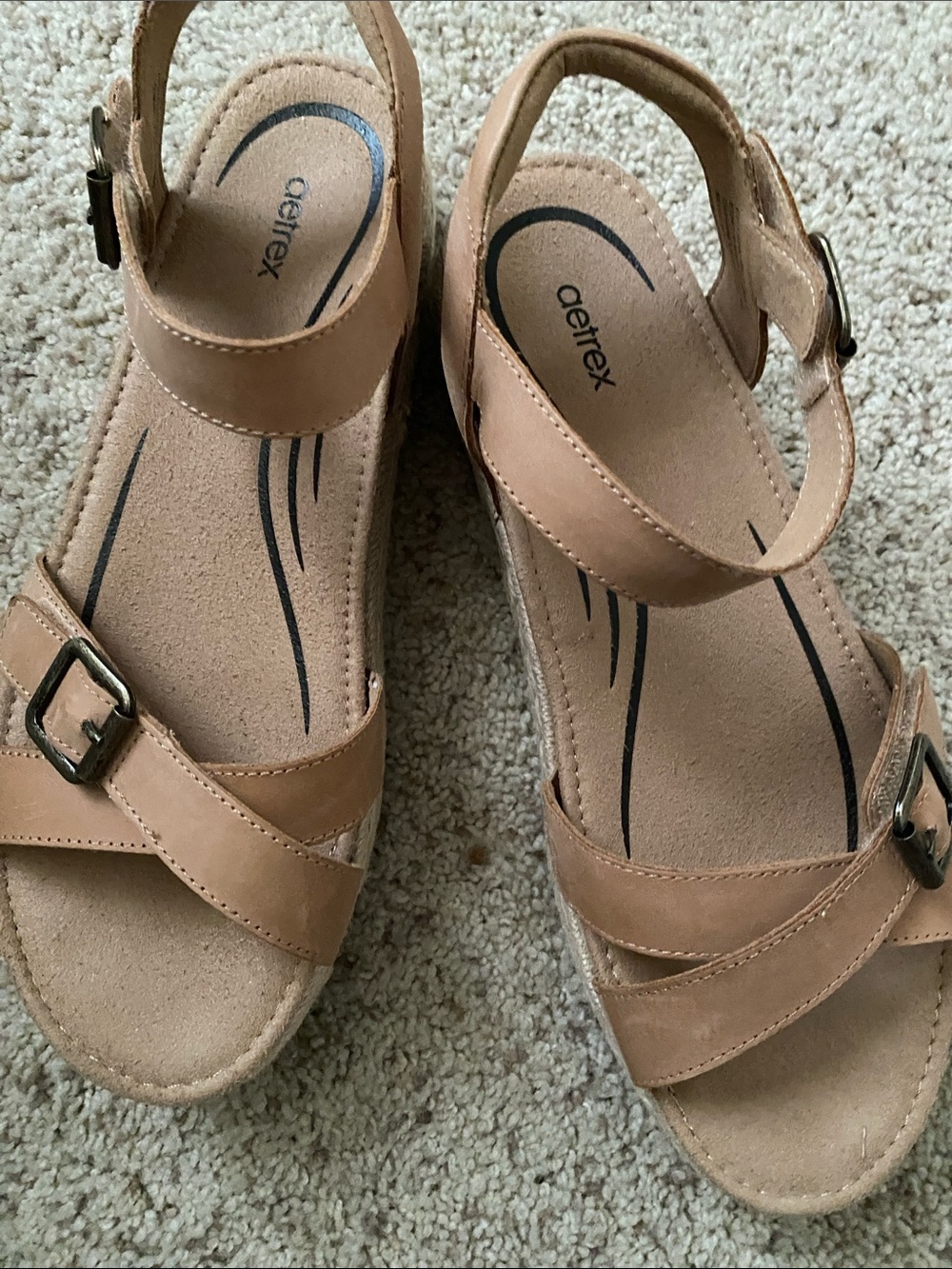 Aetrex Women's Tan Strappy Buckle Sandals